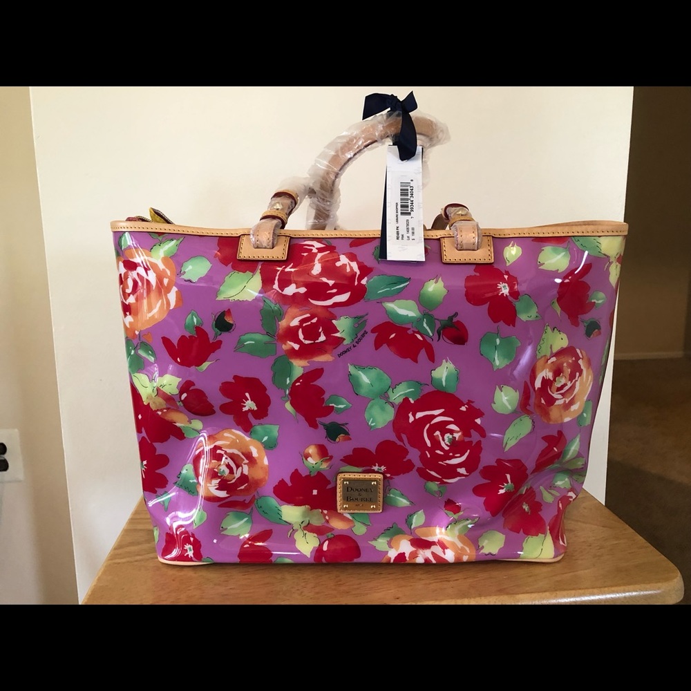 Dooney & Bourke leisure shopper
